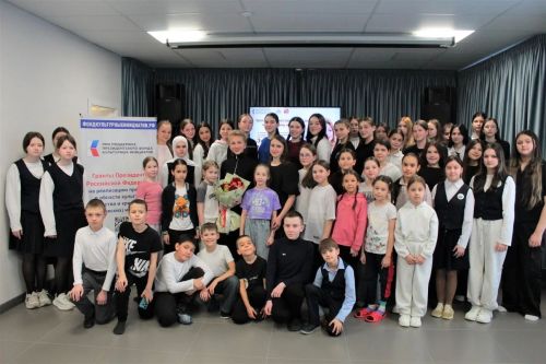 Арчага Әтнә татар дәүләт драма театрының талантлы һәм күренекле актрисасы Зөһрә Мөхәммәтгалиева килде.