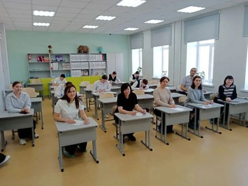 Арчада әти-әниләр имтихан тапшырды