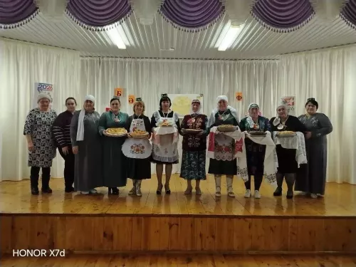 Яңасала авыл җирлегенең иң оста бәлеш пешерүчеләре - «БәлешФест»та