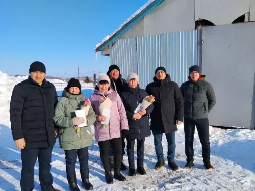 Алдынгы терлекчеләр бүләкләнде