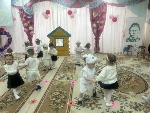 Язгы урманга сәяхәт: Арчаның тугызынчы балалар бакчасында Җир көне узды