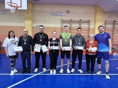Хезмәттәшләрем арасында волейбол турниры үтте