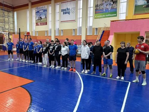 Хезмәттәшләрем арасында волейбол турниры үтте