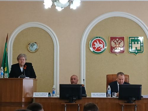 Арчада район Советы утырышы узды: бюджет һәм муниципаль контроль мәсьәләләре каралды