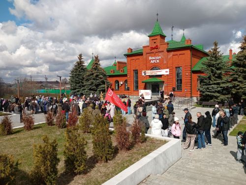 Җиңү поезды Арчага килде: хәтер, горурлык һәм бердәмлек бәйрәм
