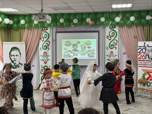 Арчада тәрбиячеләр өчен республика семинары: балалар милли уеннар аша төрле милләт вәкилләре дуслыгын күрсәтте