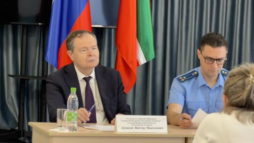 Виктор Демидов Арча районында гражданнарны күчмә кабул итте