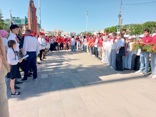 Пионерия көнен билгеләп үттеләр