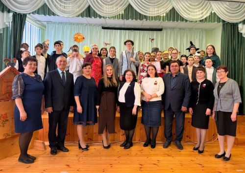 Яңа Кенәр интернат-мәктәбендә тәрбияләнүчеләр Тукай әкиятләрен тәкъдим иттеләр