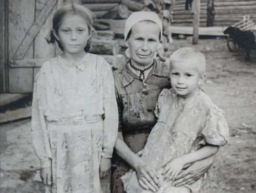 Ике улын, ирен сугышка озаткан ана: бер гаилә тарихы