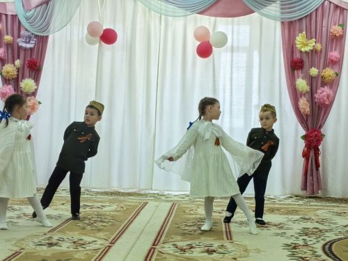 Арчаның тугызынчы балалар бакчасында Бөек Җиңү көненә багышланган бәйрәм узды