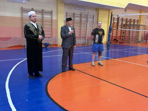 Волейболчылар Җиңү көнен ярышып каршылыйлар