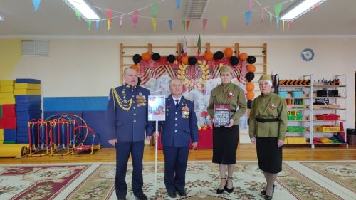 Арчаның тугызынчы балалар бакчасында Бөек Җиңү көненә багышланган бәйрәм узды