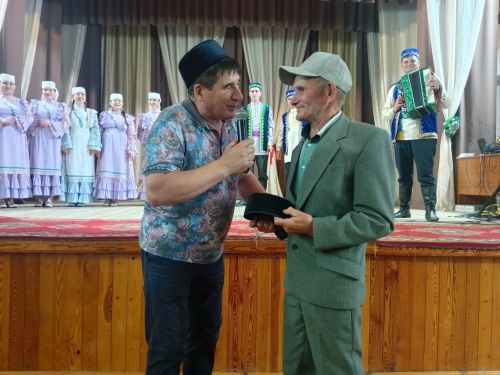 Ашытбашта «Кичке уен» узды