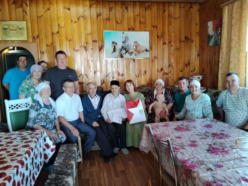 Чөмә-Елгадан Фәрхетдин Галимов 95 яшьлек юбилеен билгеләп үтте