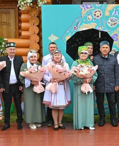 Аларны Казанда хөрмәтләделәр