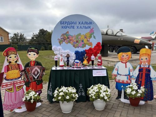 Арчада мәктәп ярминкәсе һәм чәчәкләр фестивале узды