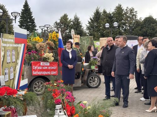 Арчада мәктәп ярминкәсе һәм чәчәкләр фестивале узды