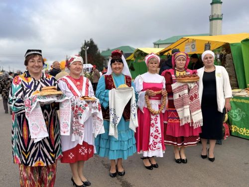 Арчада мәктәп ярминкәсе һәм чәчәкләр фестивале узды