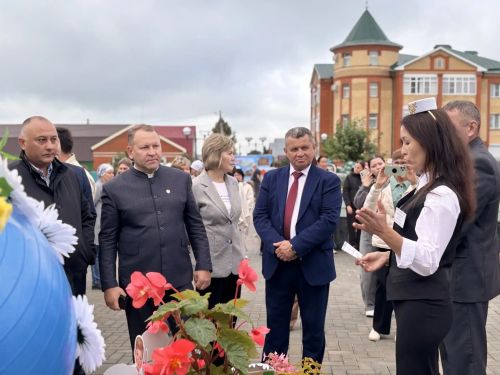 Арчада мәктәп ярминкәсе һәм чәчәкләр фестивале узды