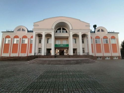 Әтнәгә театрга бардык