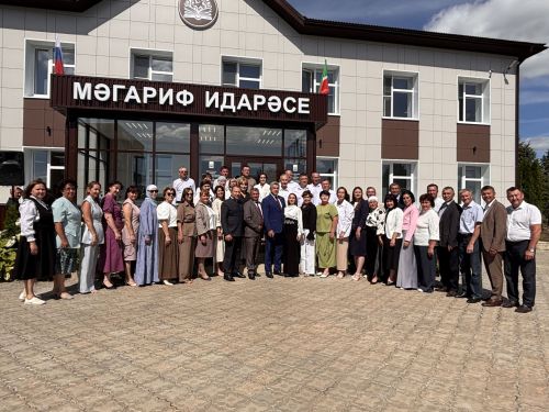 Ныклап төзекләндерелгәннән соң Арча районы мәгариф идарәсе бинасы ачылды
