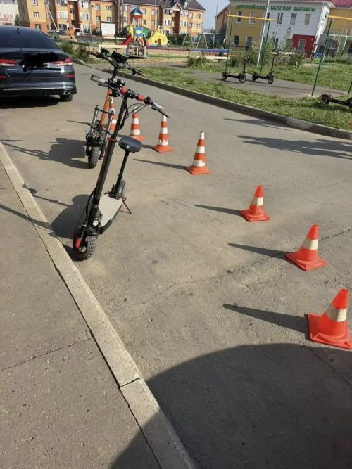 Арчада электросамокатлар катнашында юл-транспорт һәлакәте булды