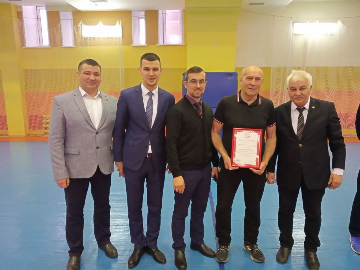 Арча тренерларына Татарстанның спорт министры бүләкләре тапшырылды