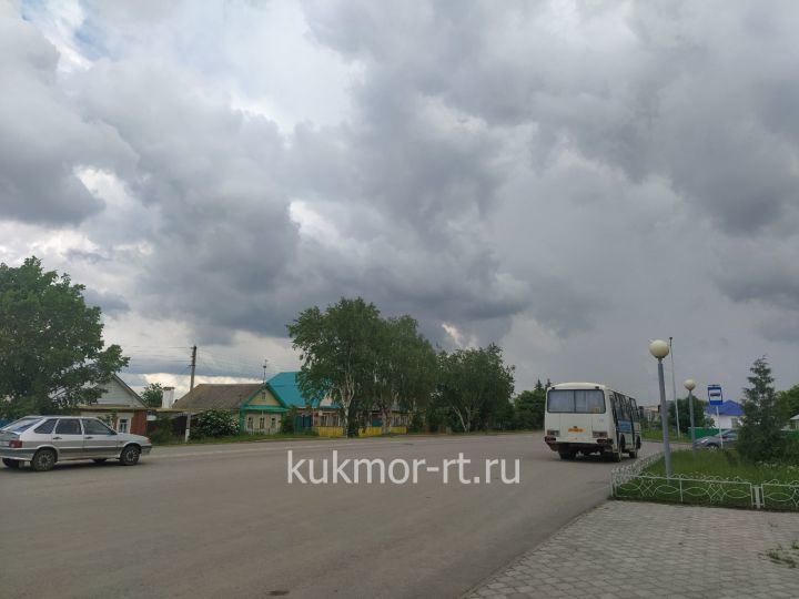 В Татарстане объявлено штормовое предупреждение из-за шквала, ливней и града