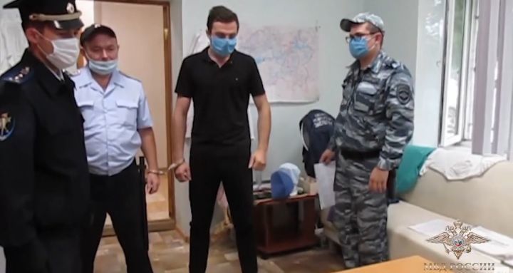 Благодаря кукморским полицейским удалось задержать подозреваемых в хищении из банка 4 млн рублей ⠀