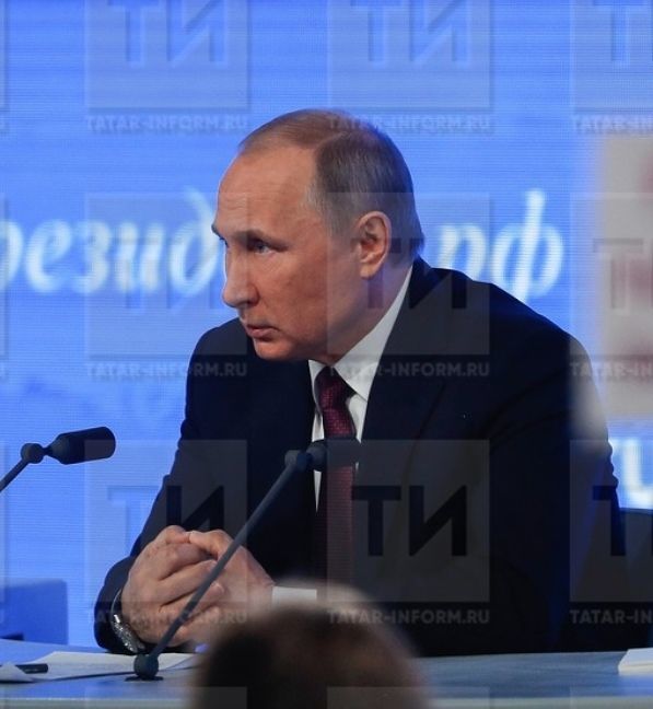 Путин 30 октябрьдән 7 ноябрьгә кадәр эшләми торган көннәр итүне хуплады