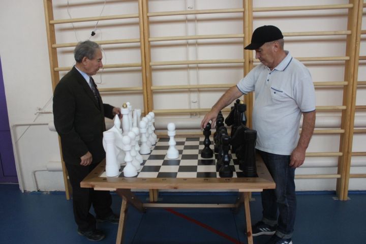 Легендар шәхес истәлегенә шахмат турниры бара