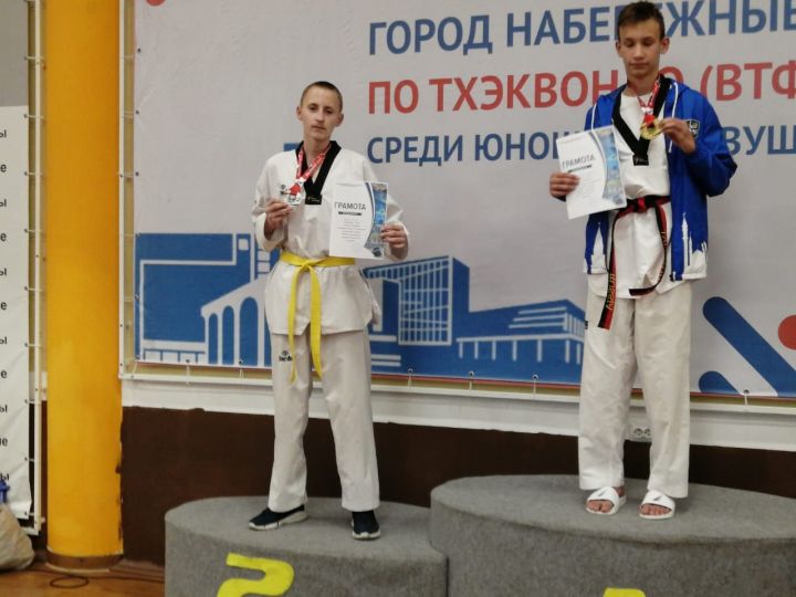 Арча тхэквон-дочылары Яр Чаллыдан ярыштан кайттылар