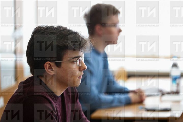 Первые экзамены для выпускников пройдут уже на этой неделе