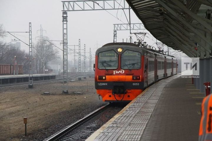 График движения пригородных поездов изменится в связи с празднованием Дня народного единства