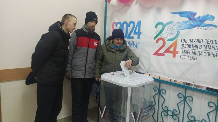 Фотода беләзектәге номер күренергә тиешме?