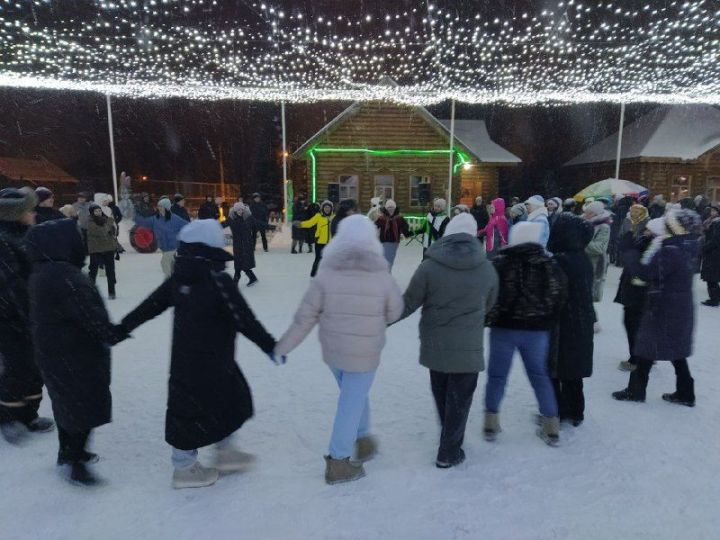 Арча стадионында Раштуа бәйрәменә багышланган мәдәни-күңел ачу чаралары узды