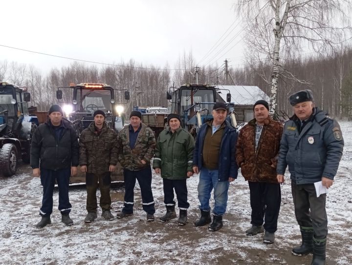 Технический осмотр в обществе «Новокинерские коммунальные услуги»: вся техника признана исправной