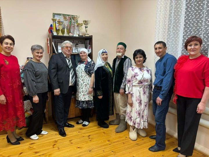 Аерылышабыз, хуш инде!
