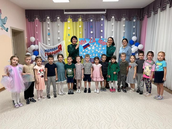 Арча балалары ясаган брелоклар махсус хәрби операциядәгеләргә барып ирешкән