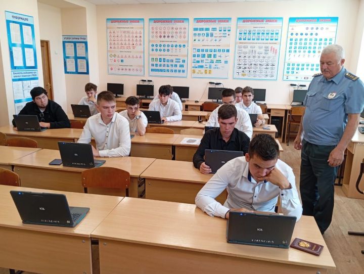 Экзамены в Арском агропромышленном профессиональном колледже