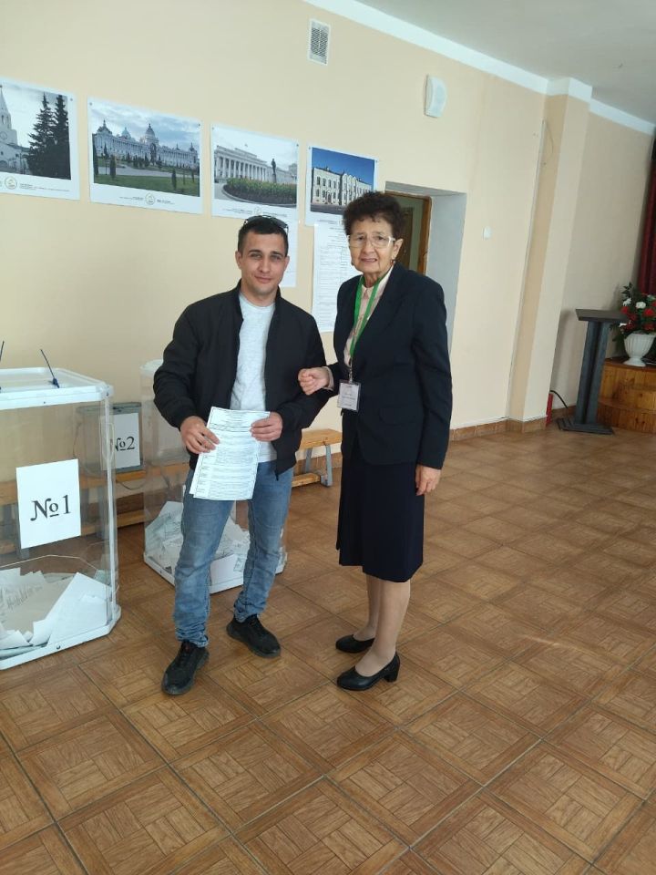 Айван авылыннан махсус хәрби операциядә хезмәт итүче Руслан Харисов сайлауда катнашты