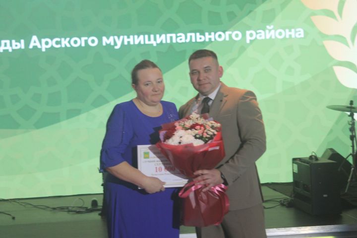 «Арча батырларын данлый» чарасында алдынгылар бүләкләнде