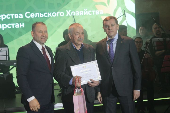 «Арча батырларын данлый» чарасында алдынгылар бүләкләнде