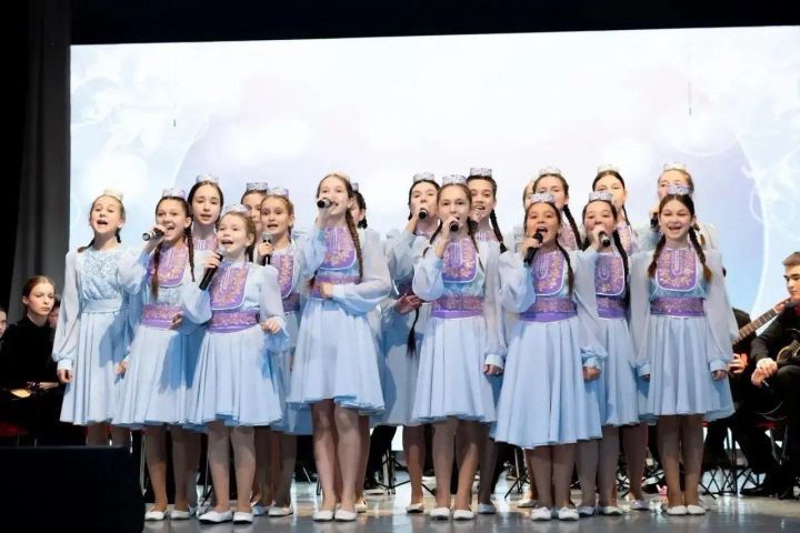 Район мәдәният йортында халык уен кораллары оркестрының иҗат кичәсе узды