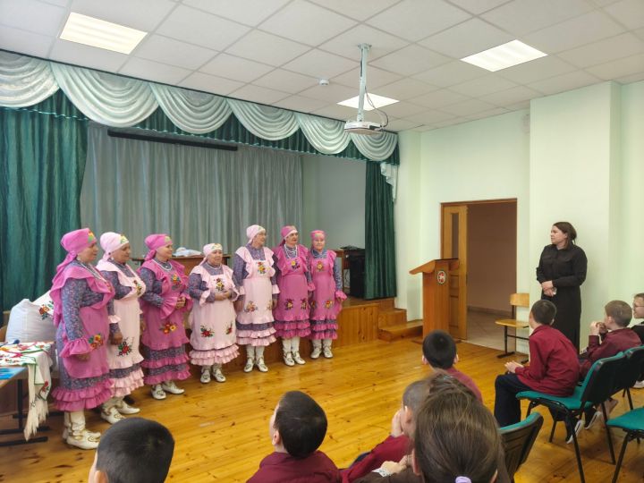 «Өммегөлсем» нәр интернат мәктәптә