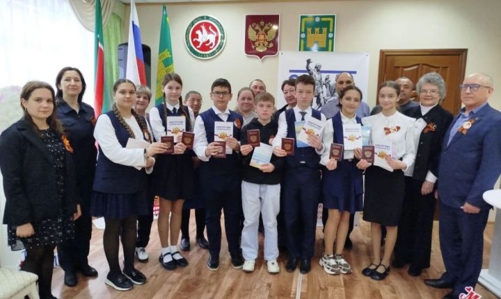 Яшь гражданнарга паспортлар тапшырылды