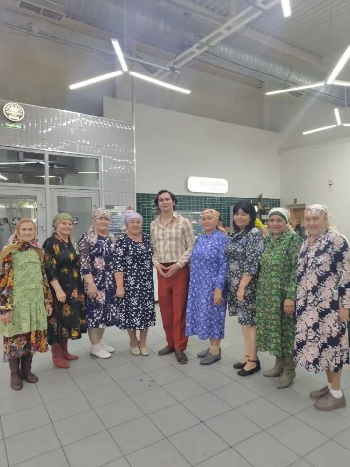 Ташкичүдән «Өммегөлсем» ансамбленә йөрүчеләр кинофильмда төштеләр