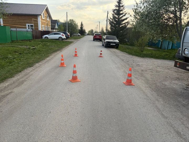 Арчада алты яшьлек баланы машина бәрдерә