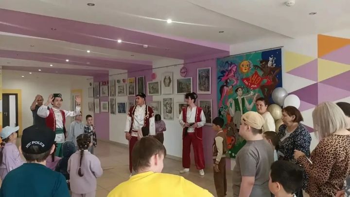 «Мәрхәмәтлек» үзәге балаларга бәйрәм оештырды